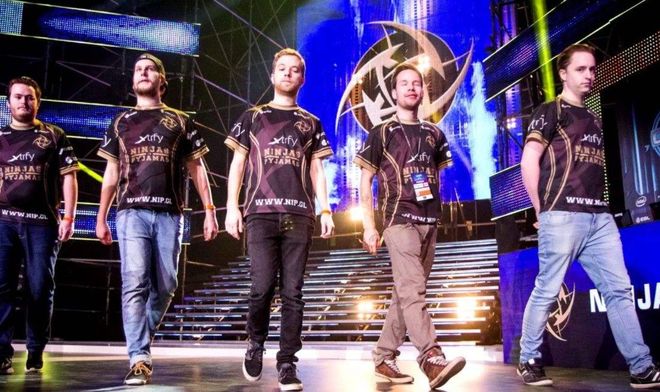 整体人员的 整体人员的