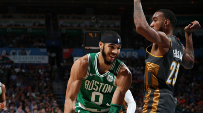 也昭示出两 也昭示出两