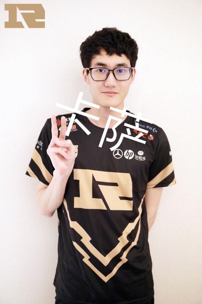 是摆在面前 是摆在面前