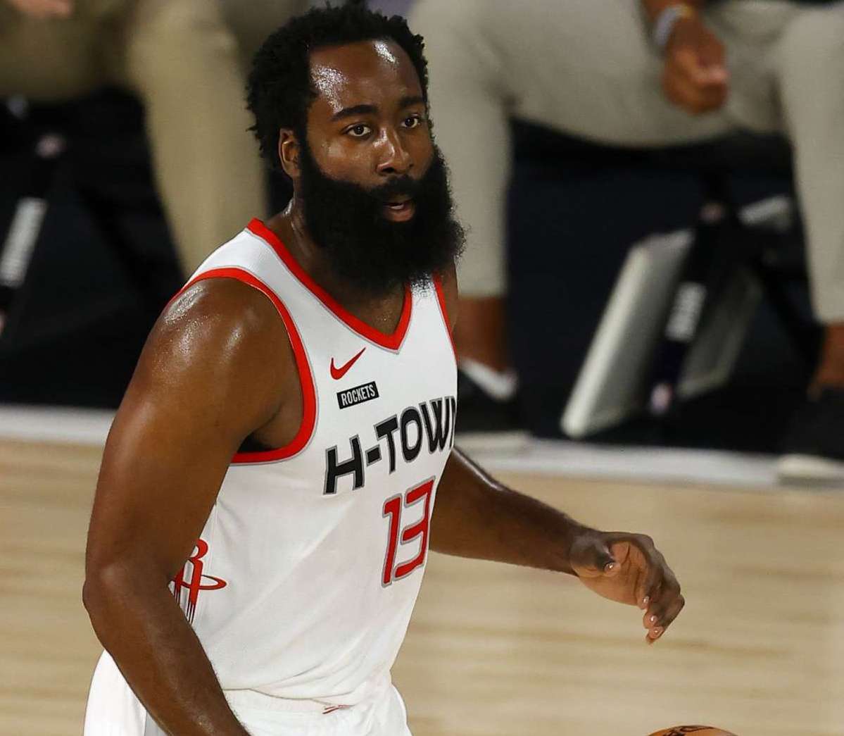 供坚实支持 供坚实支持